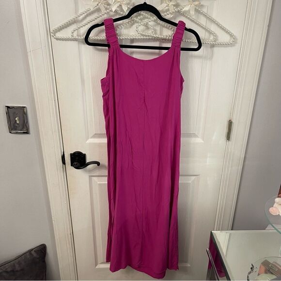 Vince Camuto - Picture 2 of 6
